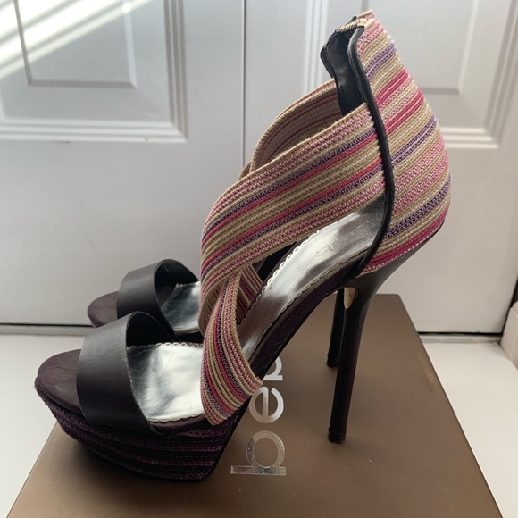Cute Bebe Heels - Picture 2 of 4